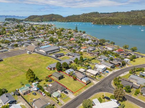 13 Sarah Avenue, Whitianga
