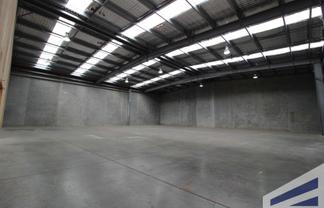Versatile Warehouse + Yard Space