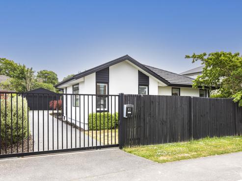 93 Edgeware Road, Saint Albans