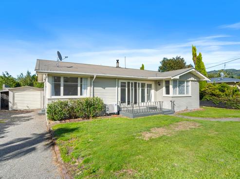 30 William Benton Street, Featherston