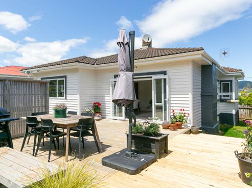 8 Mexted Terrace, Tawa