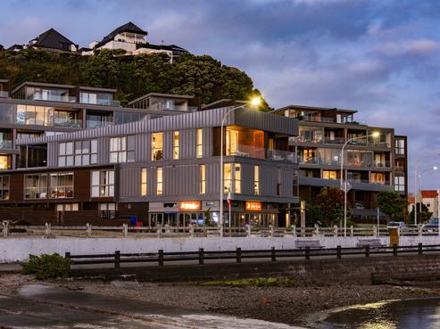 201/326H Evans Bay Parade, Hataitai
