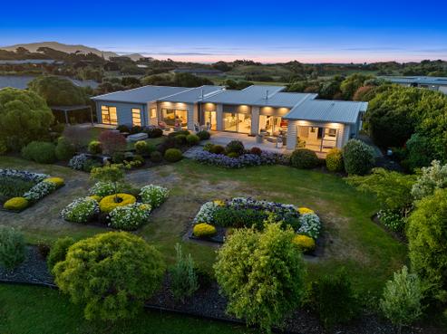 30 Pairuku Lane, Peka Peka