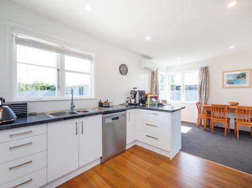 5 Sefton Avenue, Highbury