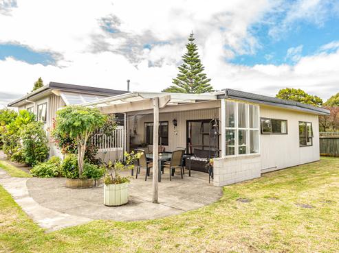 17 Aiken Road, Saint Johns Hill