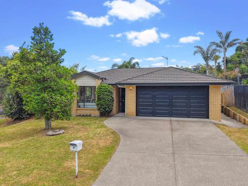 31 Admirals Court Drive, Greenhithe