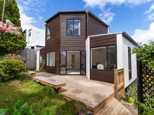 1/6 Mira Place, Windsor Park