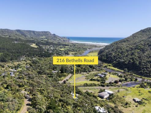 216 Bethells Road, Bethells Beach