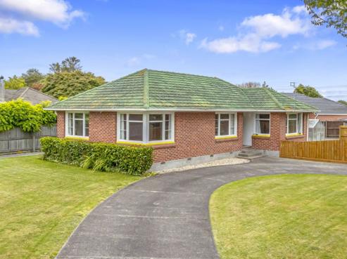 215 Grahams Road, Burnside