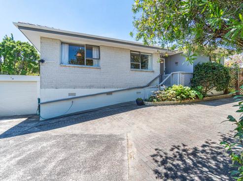 2/84 Weatherly Road, Torbay