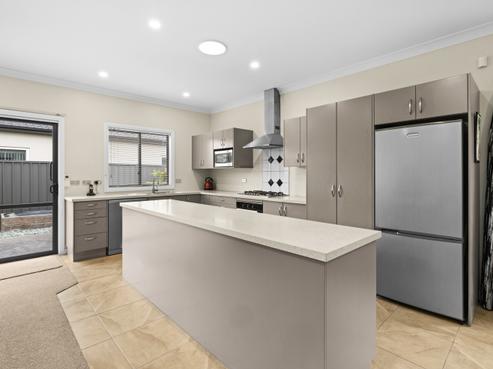 2 Tasman Drive, Poraiti