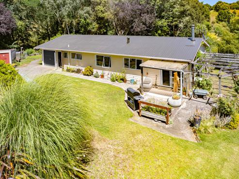 314 Longacre Road, Okoia