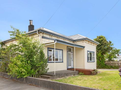 116 Russell Street, Westport