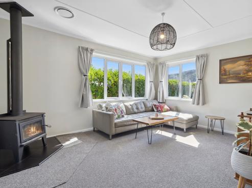 1 Hunter Street, Taita