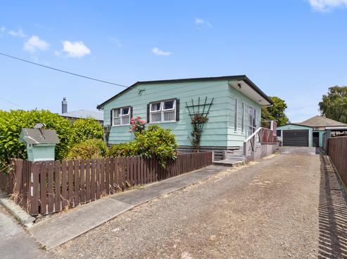 10 Kelvin Street, Marchwiel
