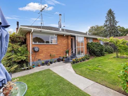 1 Taiaroa Place, Southbridge
