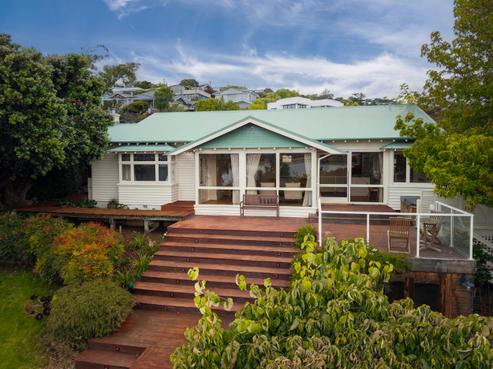 21 Saint Andrews Hill Road, Mount Pleasant