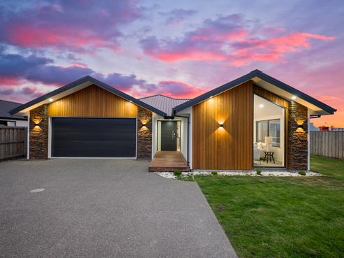 24B Little Gem Road, Hornby