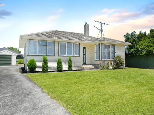 77 Sefton Crescent, Chartwell