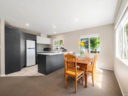 2/47 Fields Parade, Oteha