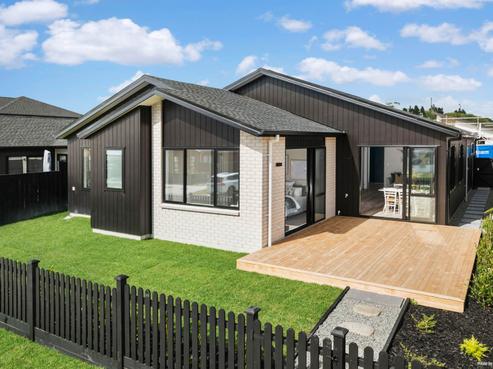 17 Spars Road, Wainui