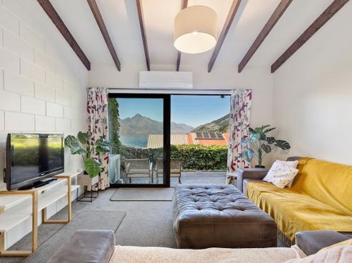 10/14 Malaghan Street, Queenstown Central