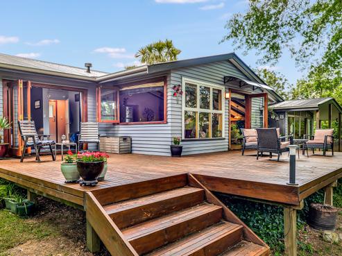 11 Stewart Place, Melville