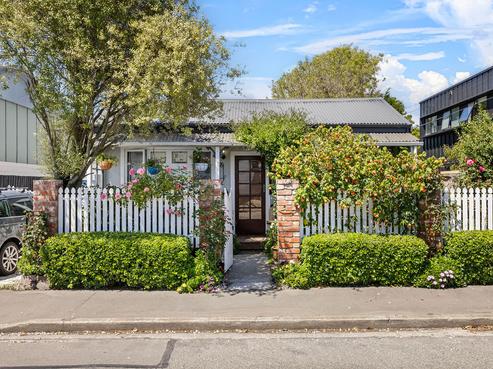 40 Hargest Crescent, Sydenham