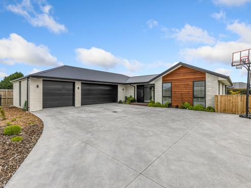 15 Gemstone Place, Rolleston