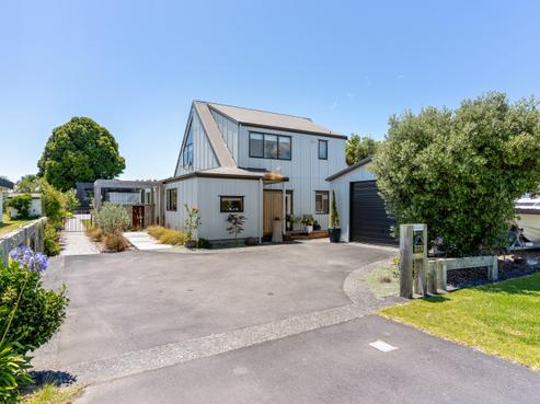 208 Bellona Road, Whangamata