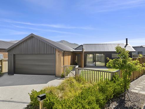 5 Merivale Avenue, Wanaka