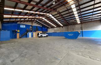 2x 350 sqm commercial unit available