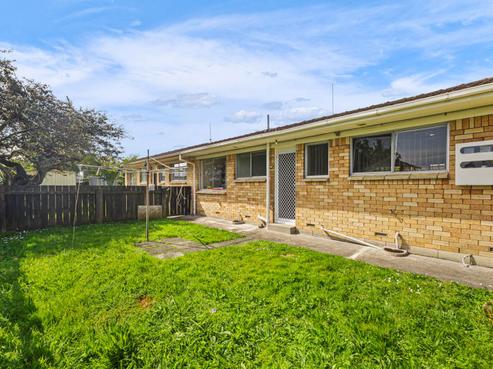 2/81 Puhinui Road, Papatoetoe