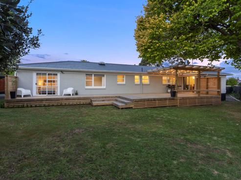 16 Mason Avenue, Pukekohe