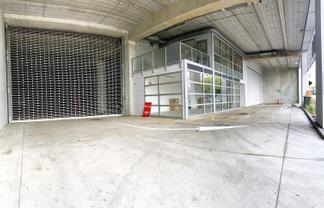 Mixed Use 1,086m2 Warehouse & Yard in Parnell