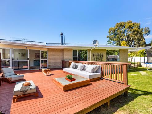 99 Hall Road, Sawyers Bay