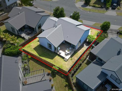 76 Castledine Crescent, Glen Innes
