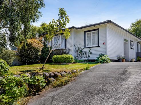 25 Cameron Street, Hawera
