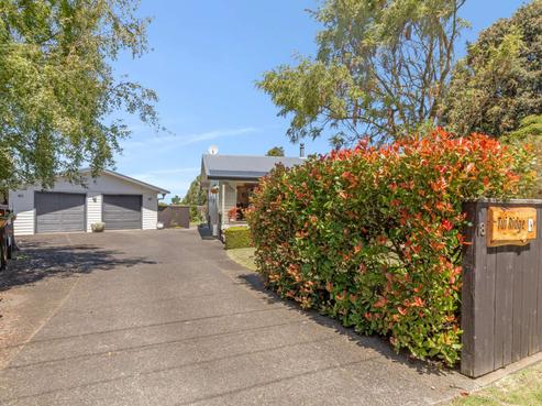 18 Pickwick Road, Otamatea