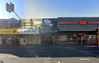 Prime Location Newmarket retail space available for lease