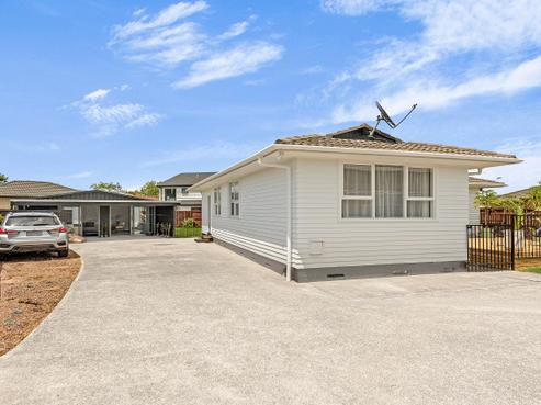 19 Ben Lora Place, Mangere East