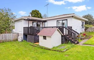 19 LOUGHANURE PLACE, Massey