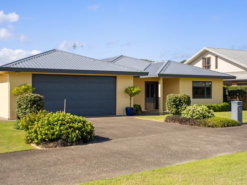 57 Potae Avenue, Lytton West