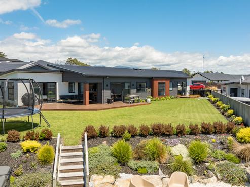 68 Katania Heights, Brightwater