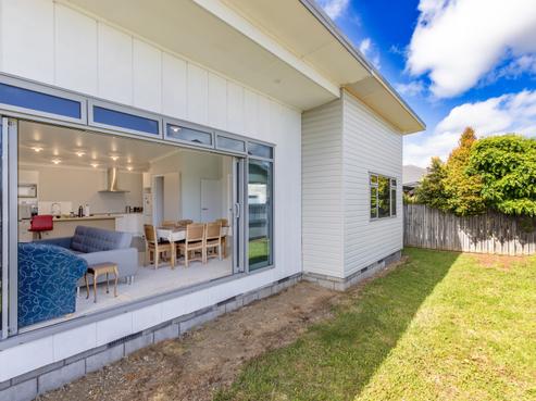 64 Swinburn Street, Dannevirke