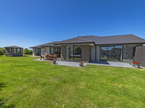 74 Faulks Drive, Lincoln