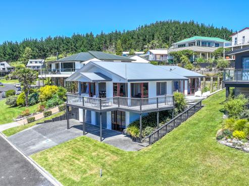 208 Russell Bruce Place, Onemana