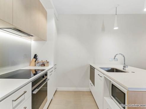 210/4 Bute Road, Browns Bay