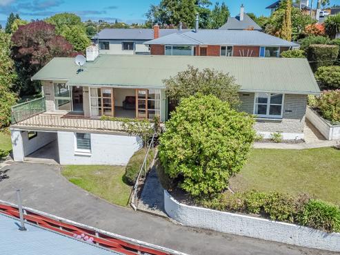 39 Centennial Avenue, Helensburgh