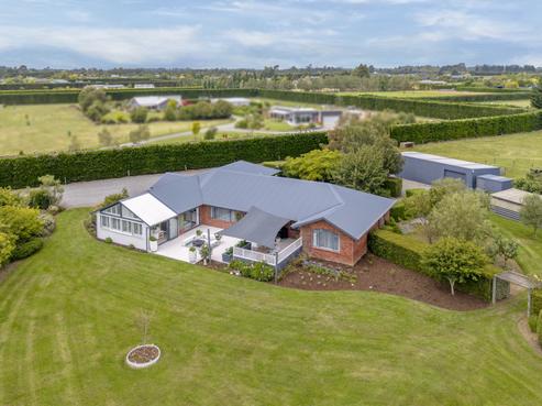 187 Bangor Road, Darfield